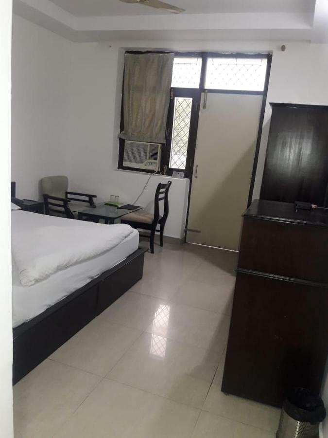 Hotel Vindhwashni Haldwāni Exterior foto